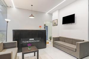 super oyo townhouse 1033 ameerpet
