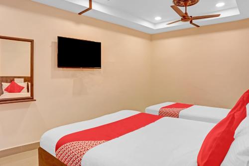 Oyo 84736 Ramya Inn,13-5, Mandi Bazar Road, Warangal Mandal, Warangal Urban, Telangana, India, Warangal,3 star