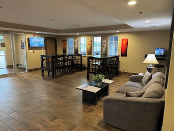 Super 8 By Wyndham Winfield/Quail Ridge Area,Winfield>>Arkansas City,2 star