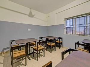 collection o sri sapthagiri near phoenix marketcity