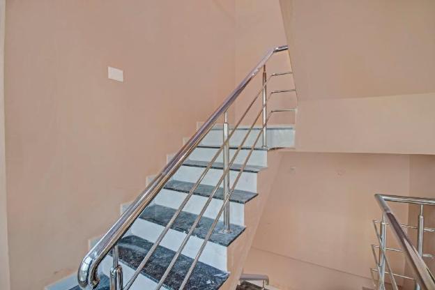 flagship 90881 r k guest house