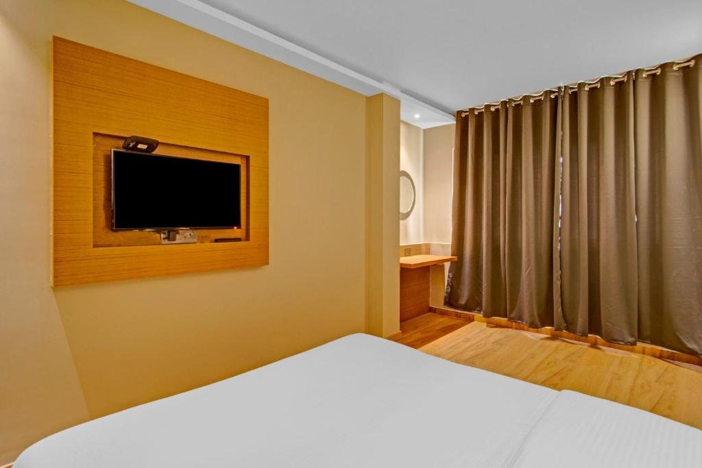 Capital O Penthouse,India>>Guwahati,3 star