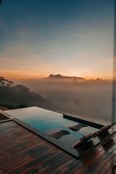 chales vale das pedras