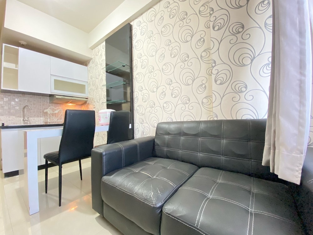 cozy 2br apartment at pinewood jatinangor