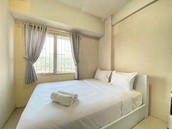 cozy 2br apartment at pinewood jatinangor