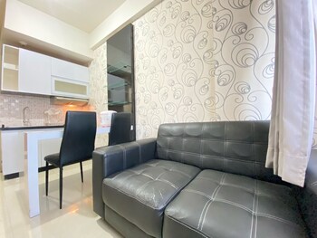 cozy 2br apartment at pinewood jatinangor