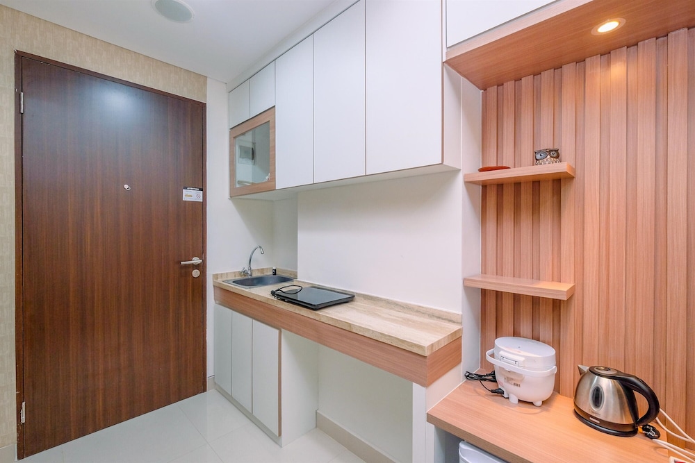 cozy studio at transpark cibubur apartment