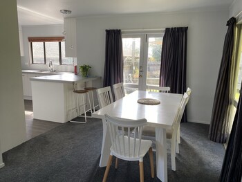 motuoapa bay chalets