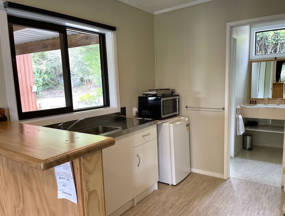 motuoapa bay chalets