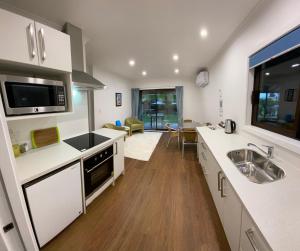 Motuoapa Bay Chalets,,3.5 star