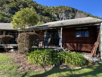 motuoapa bay chalets