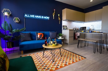 luxury stevenage town centre apartment