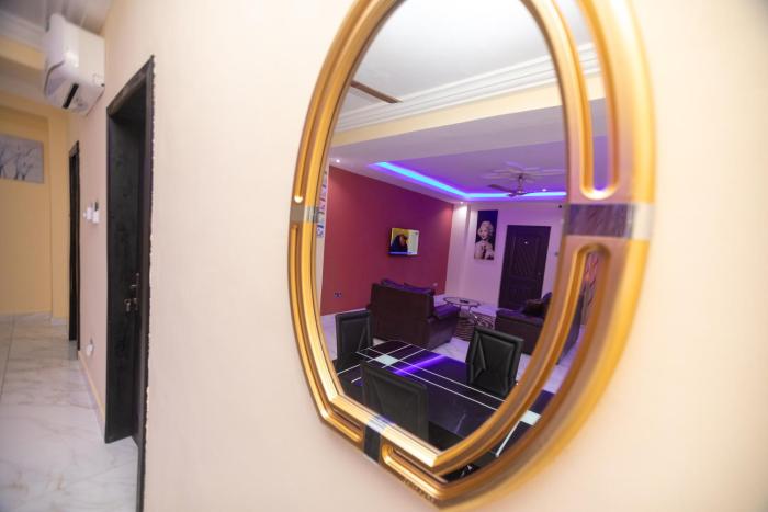stunning 2 bedroom furnished apartment in accra