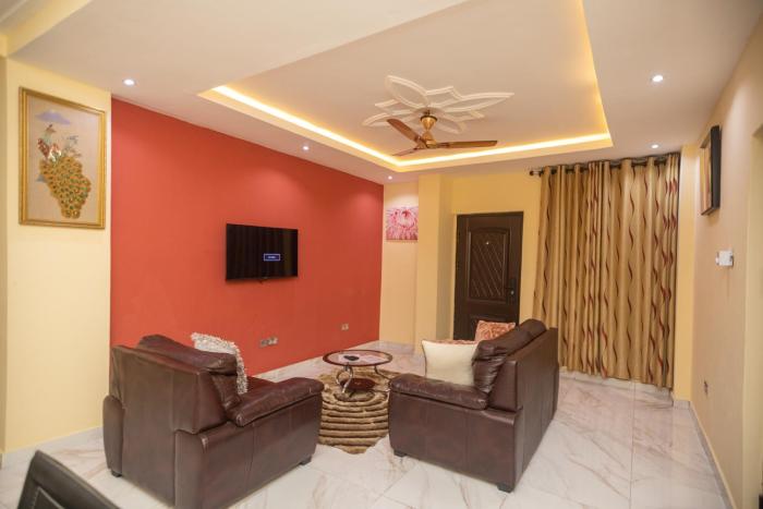 stunning 2 bedroom furnished apartment in accra