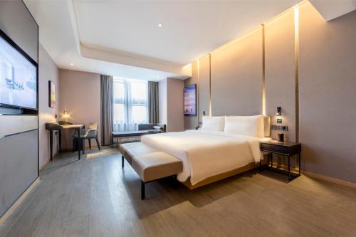 atour hotel high tech zone xinglian