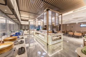 atour hotel high tech zone xinglian