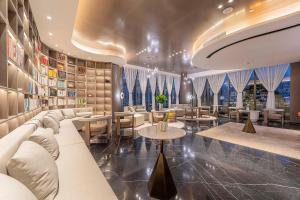 atour hotel high tech zone xinglian