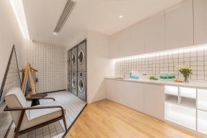 atour hotel high tech zone xinglian