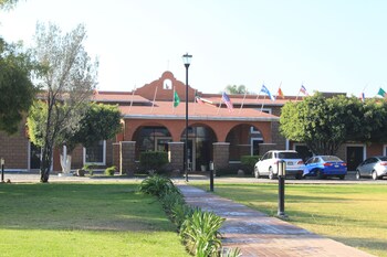 hotel meson del puente