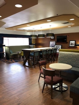 Hampton Inn Hutchinson,Reno County>>Hutchinson,3 star