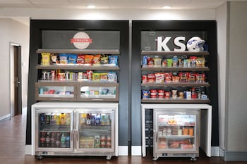 hampton inn hutchinson