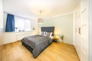 jimmys apartments dandelion