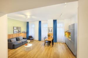 jimmys apartments dandelion