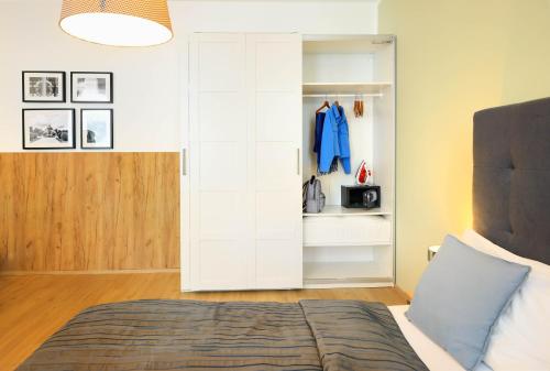 jimmys apartments dandelion