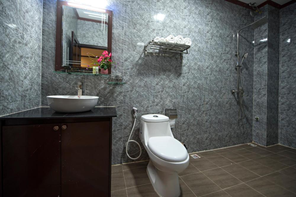 vang vieng freedom star hotel