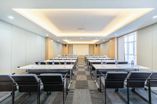 atour hotel orchid rd jincheng development zone