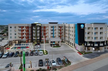 tru by hilton galveston