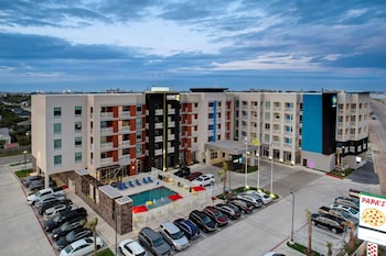 tru by hilton galveston