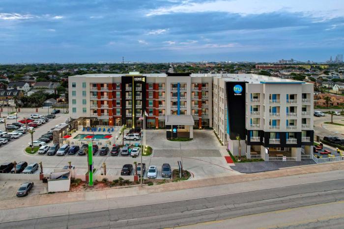 tru by hilton galveston