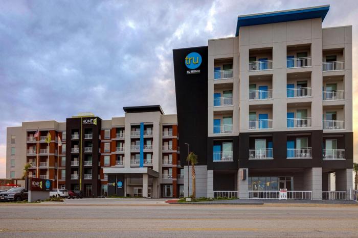 tru by hilton galveston