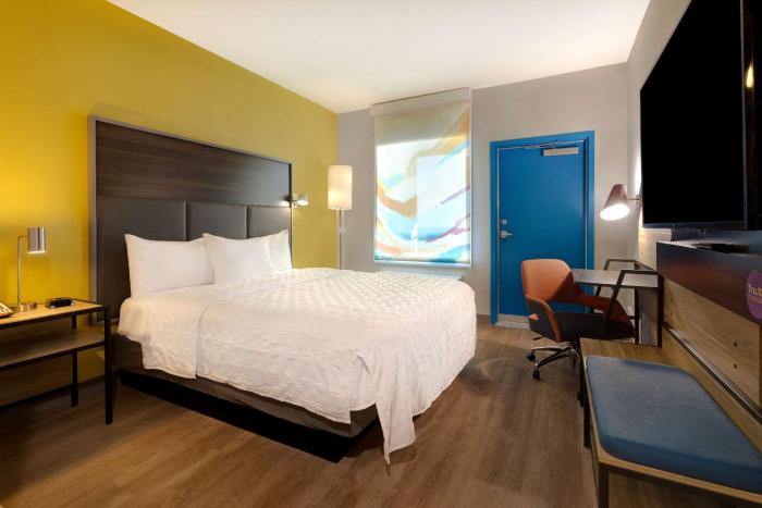 tru by hilton galveston