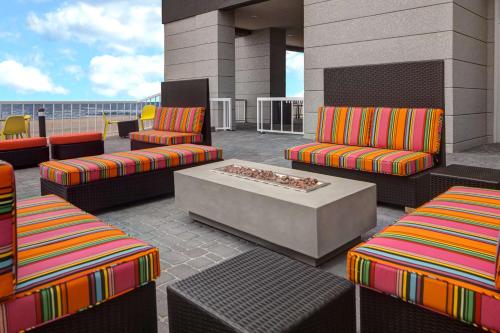 tru by hilton galveston