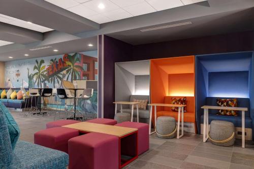 tru by hilton galveston