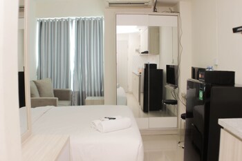 Elegant And Comfy Studio At Grand Kamala Lagoon Apartment,,0 star