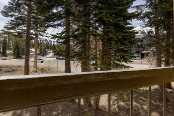 luxurious 2 bedroom base camp condo steps from kirkwood village 2 condo by redawning