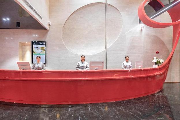 atour hotel wuhan chuhe hanjie hanxiu theater