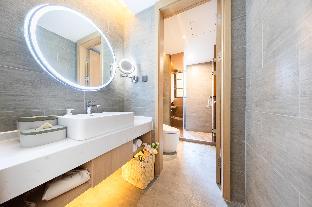 atour hotel wuhan chuhe hanjie hanxiu theater