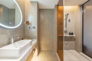 atour hotel kunshan baoyu plaza north changjiang road