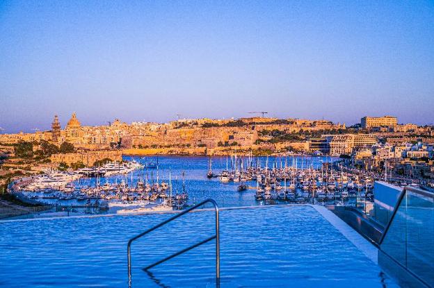 grands suites hotel residences and spa