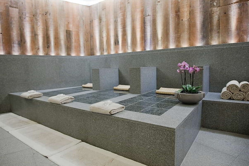 mgm vegas signature suites collection