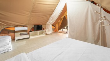 goseong bluebeach pensionandglamping