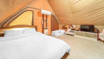 goseong bluebeach pensionandglamping