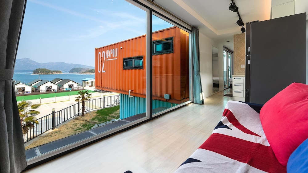 goseong bluebeach pensionandglamping