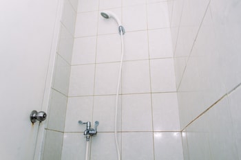 comfort stay studio room at poris 88 apartment