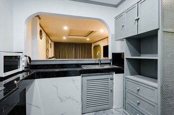 del max resort pattaya