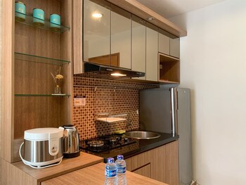comfort and tidy 2br at cinere bellevue suites apartment